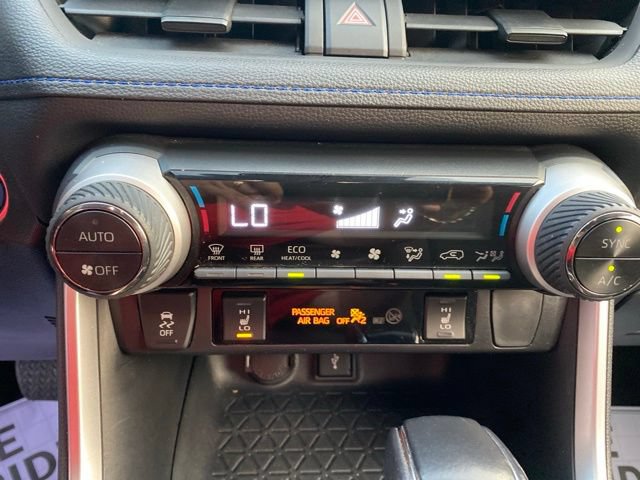 Used 2022 Toyota RAV4 SE w/ Convenience Package AWD/4WD image 16
