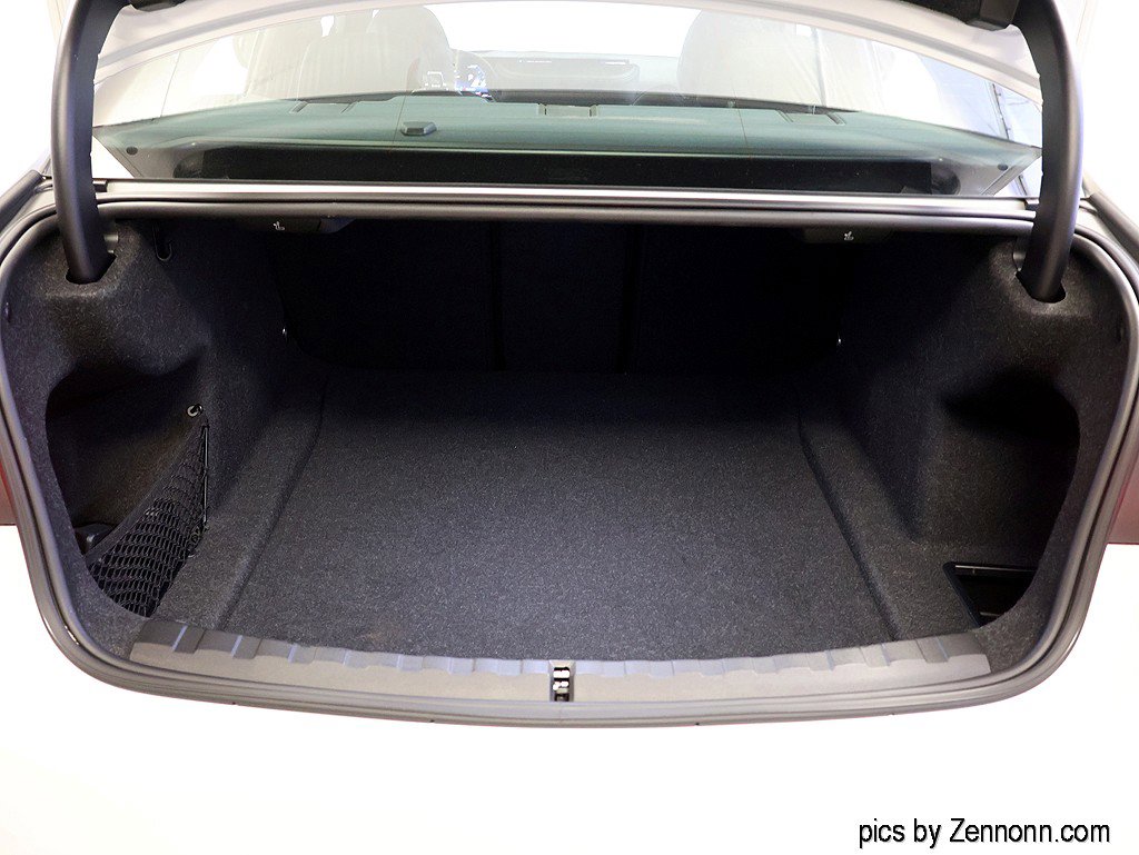 Certified 2025 BMW 330i xDrive Sedan image 30