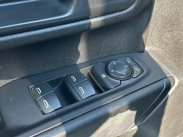 Certified 2022 Chevrolet Silverado 2500 Custom w/ Gooseneck/5TH Wheel Package AWD/4WD image 19