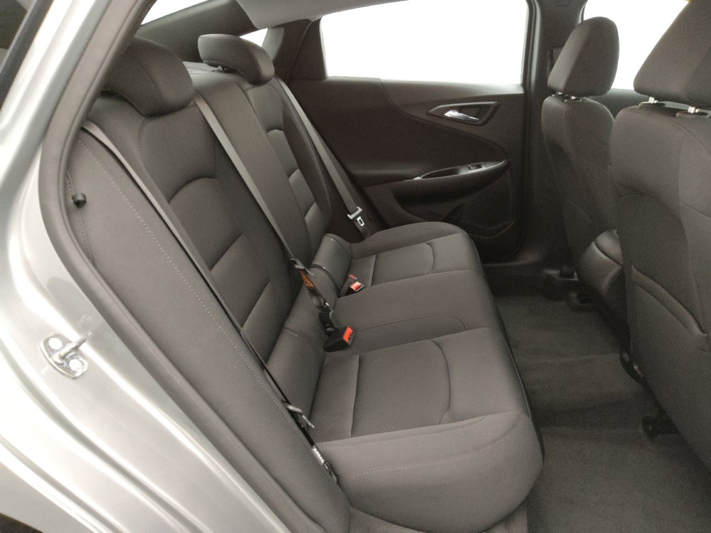 Used 2025 Chevrolet Malibu LS FWD image 19