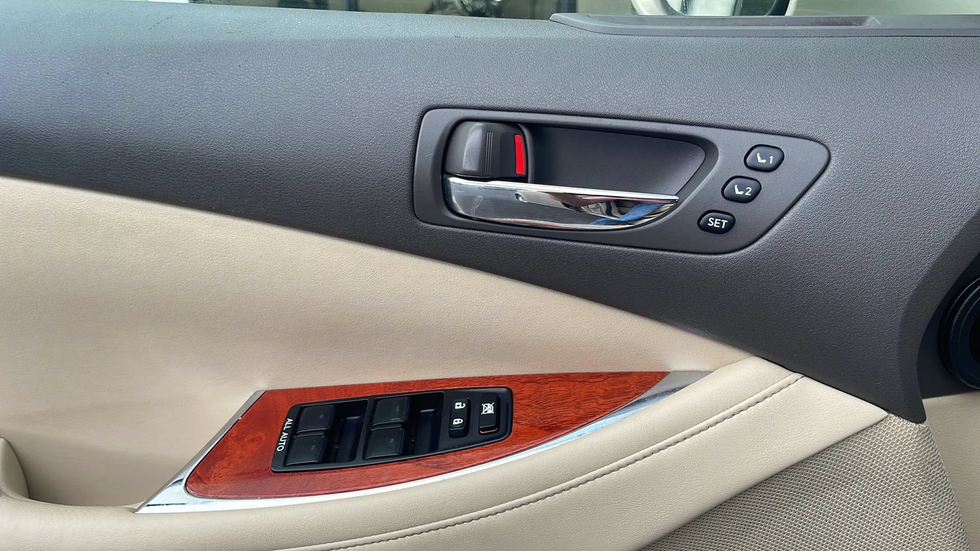 Used 2011 Lexus ES 350 FWD image 14
