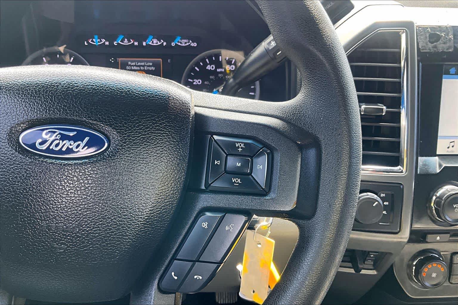 Used 2017 Ford F250 XLT w/ XLT Premium Package AWD/4WD image 24