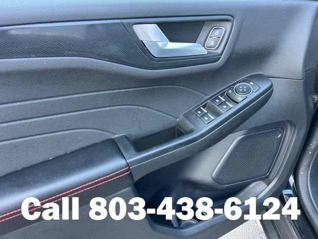 Used 2024 Ford Escape ST-Line w/ Tech Pack #1 FWD image 8