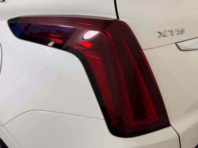 Certified 2024 Cadillac XT5 Premium Luxury FWD image 14