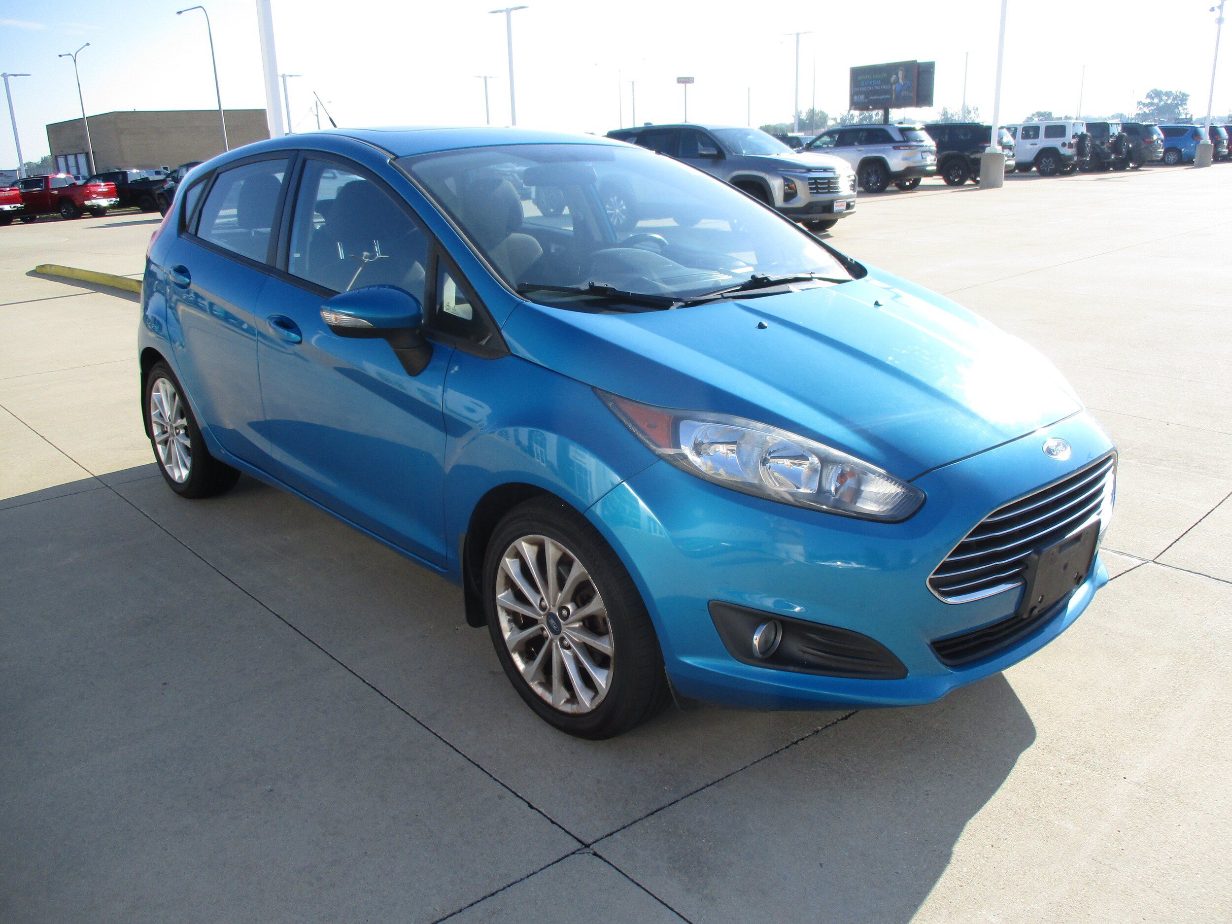 Used 2014 Ford Fiesta SE w/ Equipment Group 201A FWD image 6
