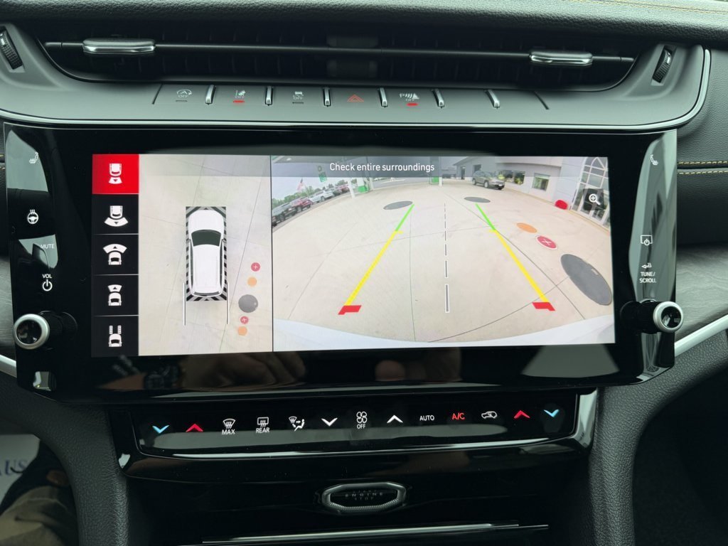 New 2026 Jeep Grand Cherokee Limited AWD/4WD image 21