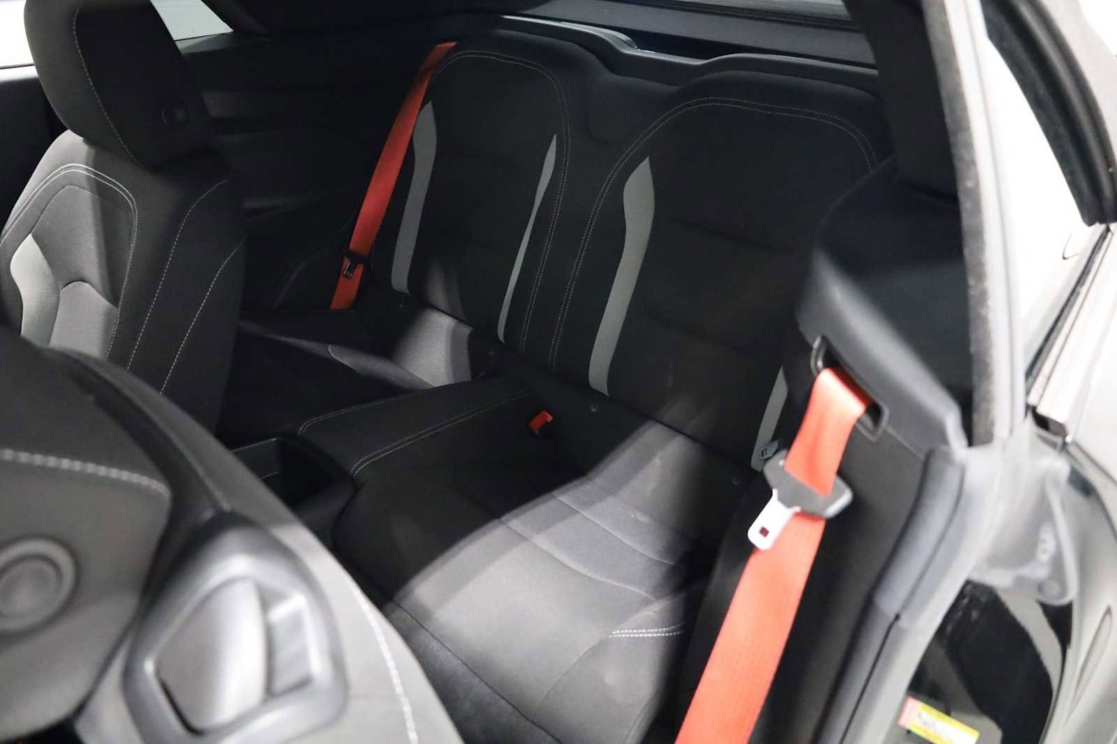 Used 2023 Chevrolet Camaro LT w/ Technology Package image 31