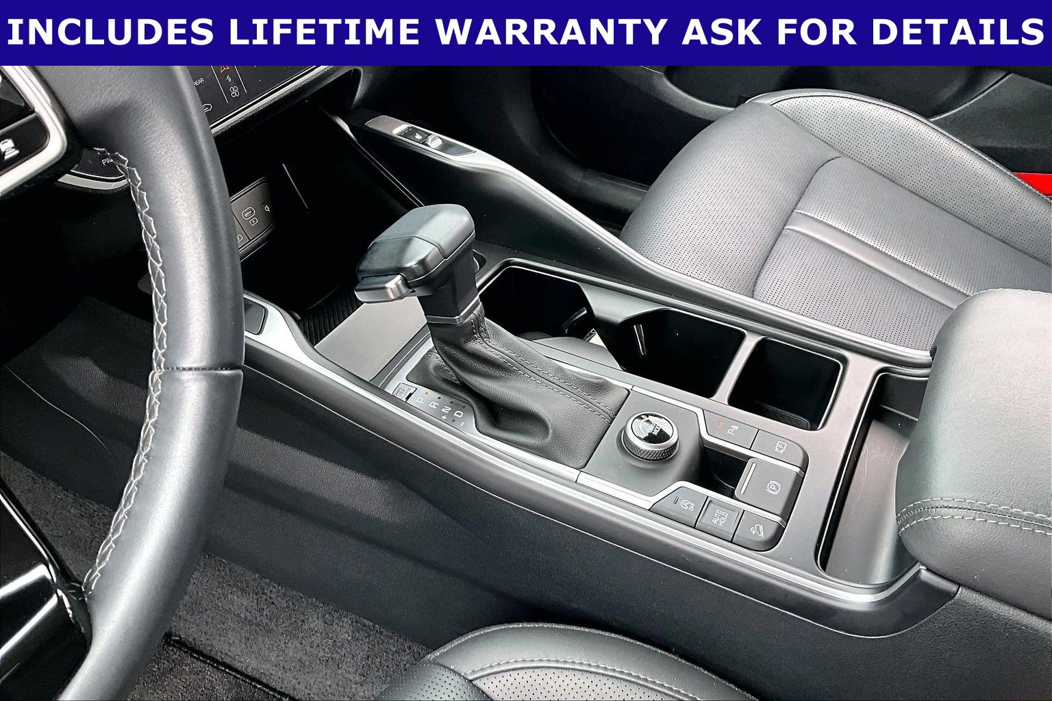 Used 2025 Kia Sorento S FWD image 14