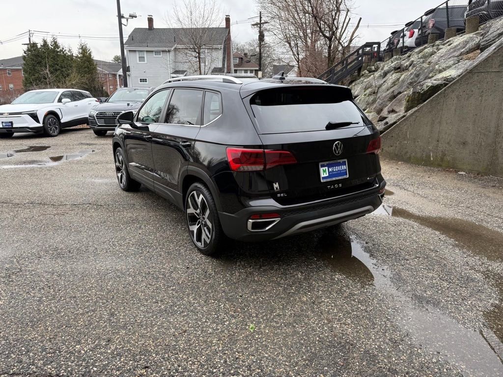 Used 2023 Volkswagen Taos SEL AWD/4WD image 4