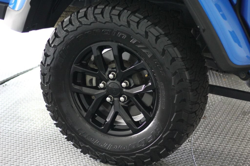 Used 2023 Jeep Gladiator Sport AWD/4WD image 59