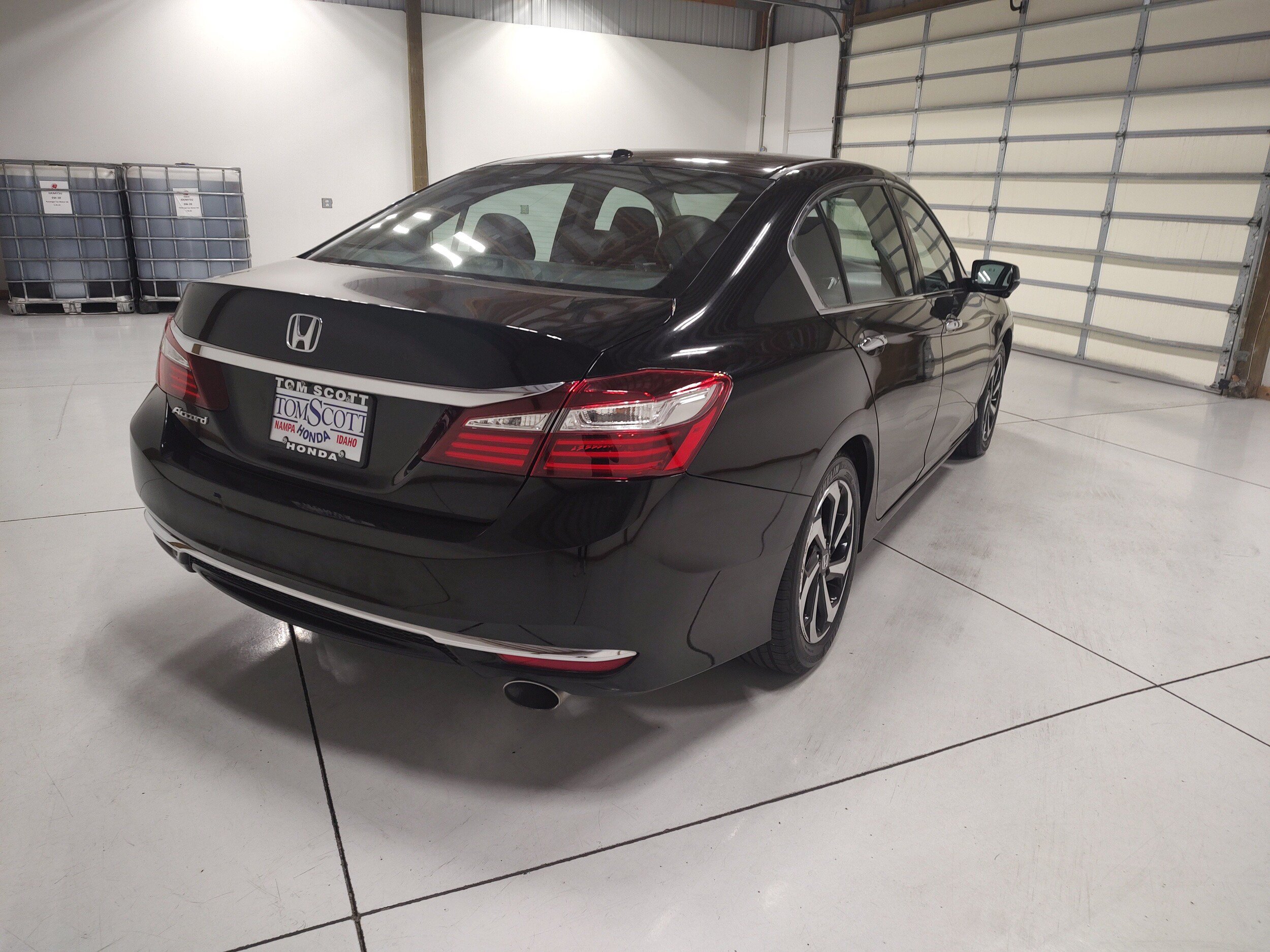 Used 2017 Honda Accord EX-L image 13