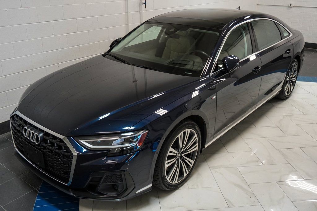 Used 2022 Audi A8 L 3.0T w/ Luxury Package image 16