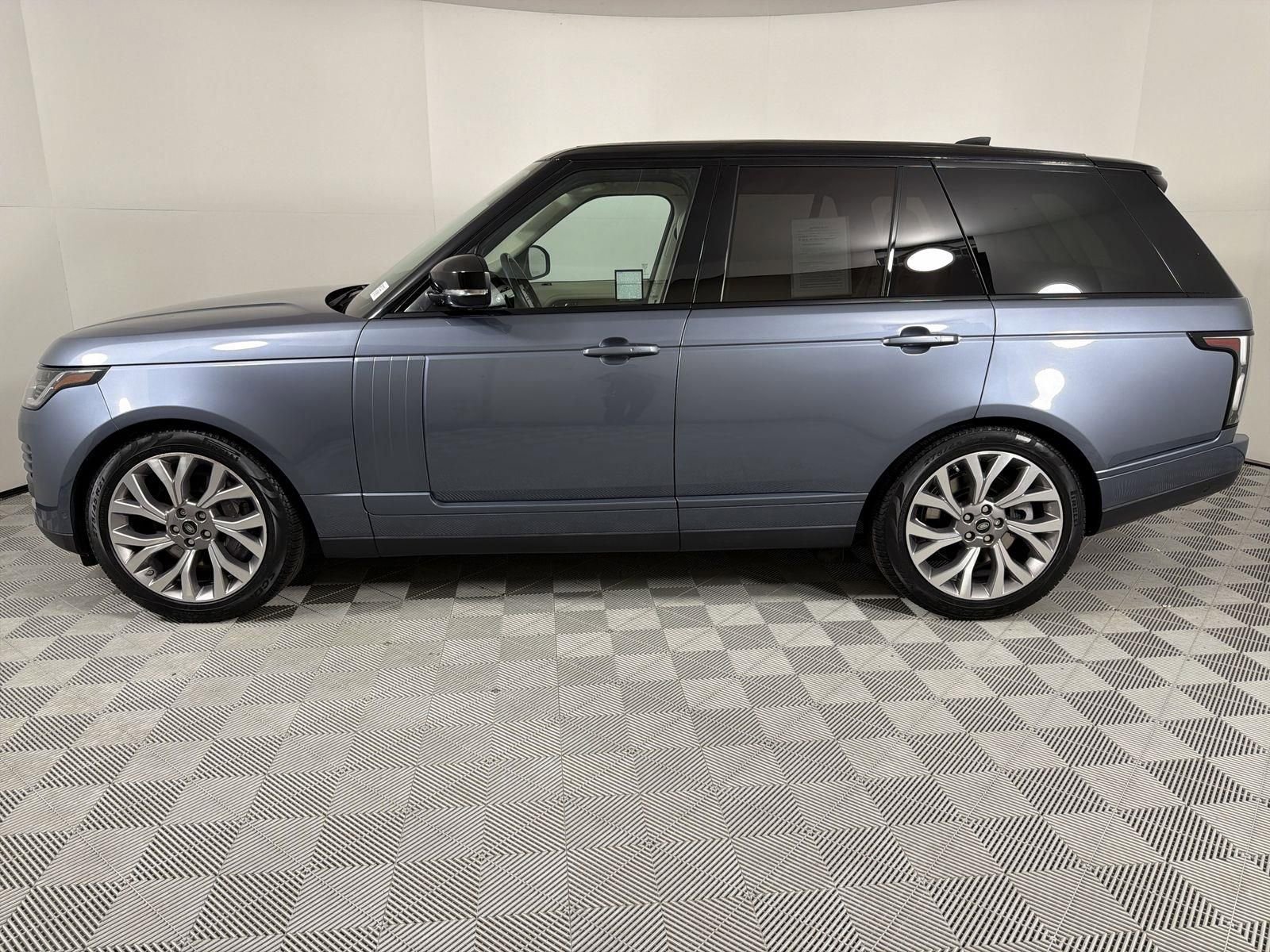 Used 2019 Land Rover Range Rover Supercharged image 2