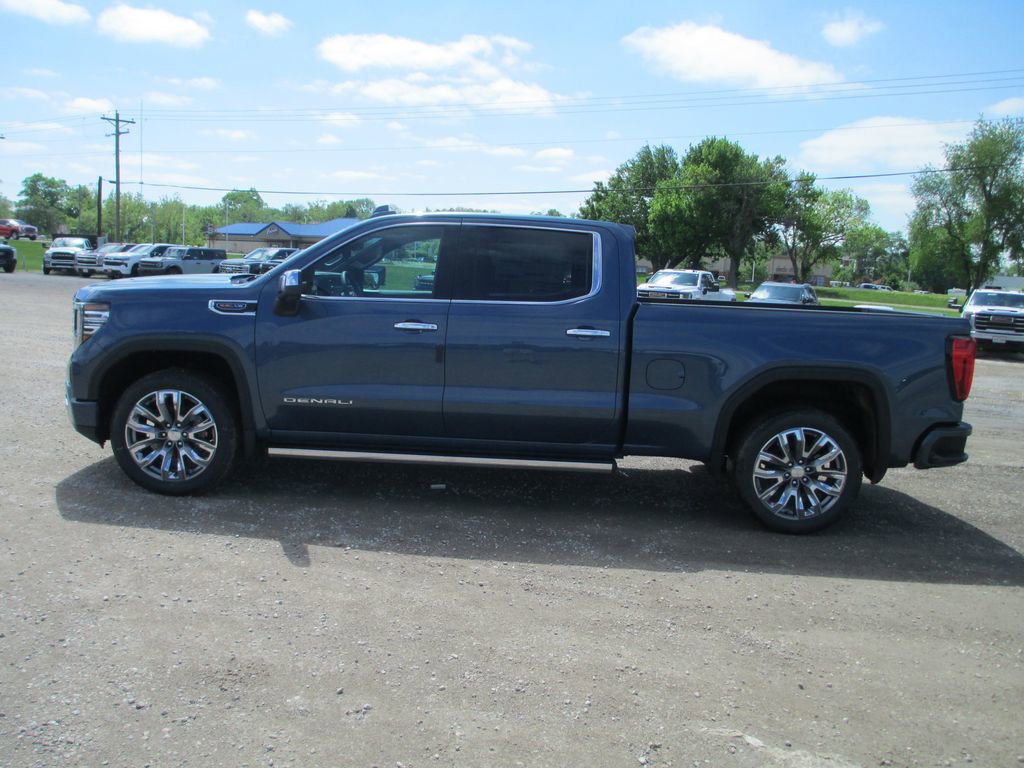 New 2026 GMC Sierra 1500 Denali w/ Denali Reserve Package AWD/4WD image 9