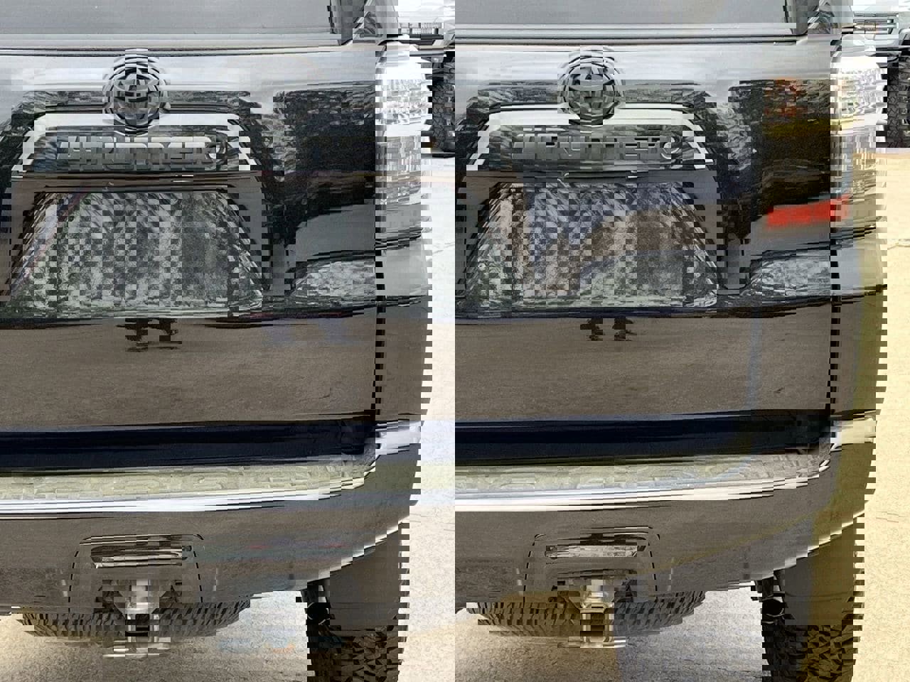 Used 2016 Toyota 4Runner SR5 image 6