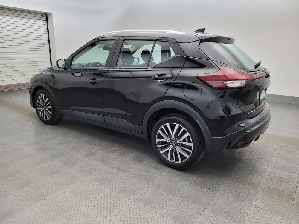 Used 2024 Nissan Kicks SV FWD image 3