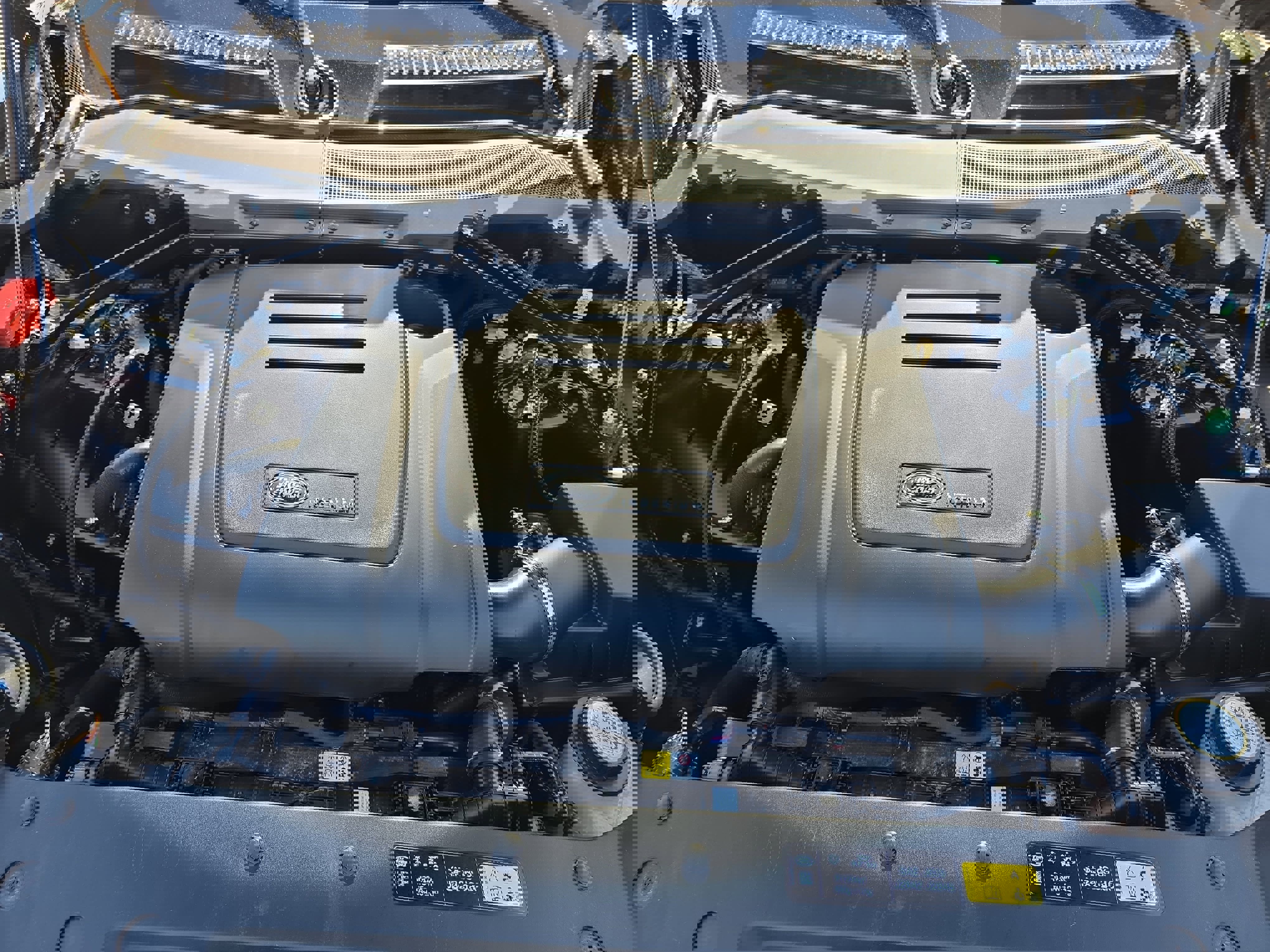 Used 2025 Land Rover Defender 110 S image 31