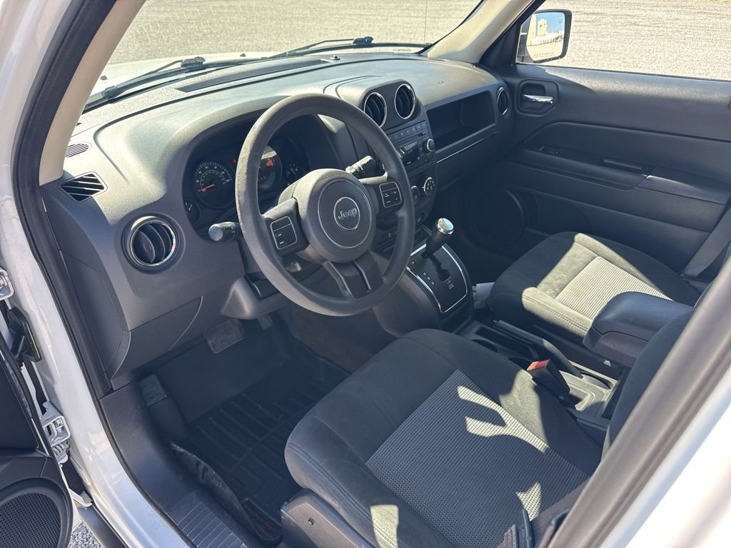 Used 2017 Jeep Patriot Sport w/ Power Value Group image 16