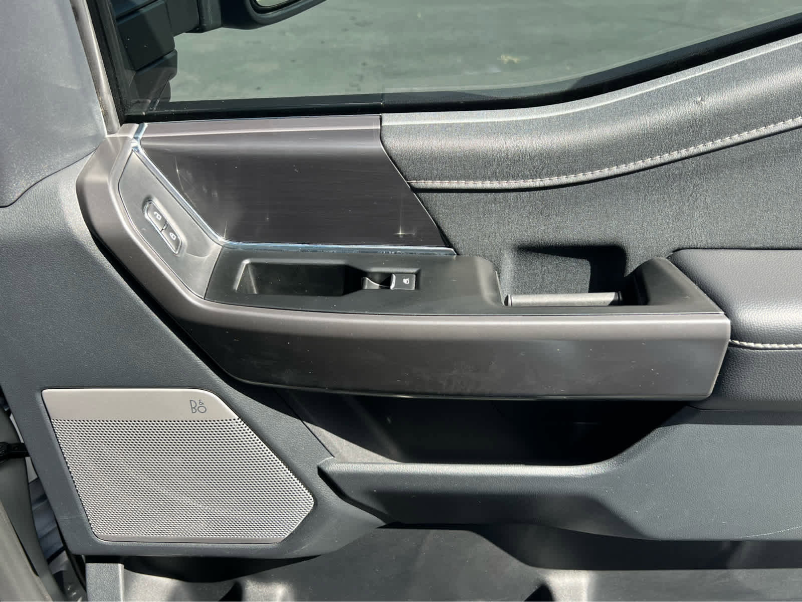 Certified 2025 Ford F150 Lariat w/ Equipment Group 501A Mid AWD/4WD image 19