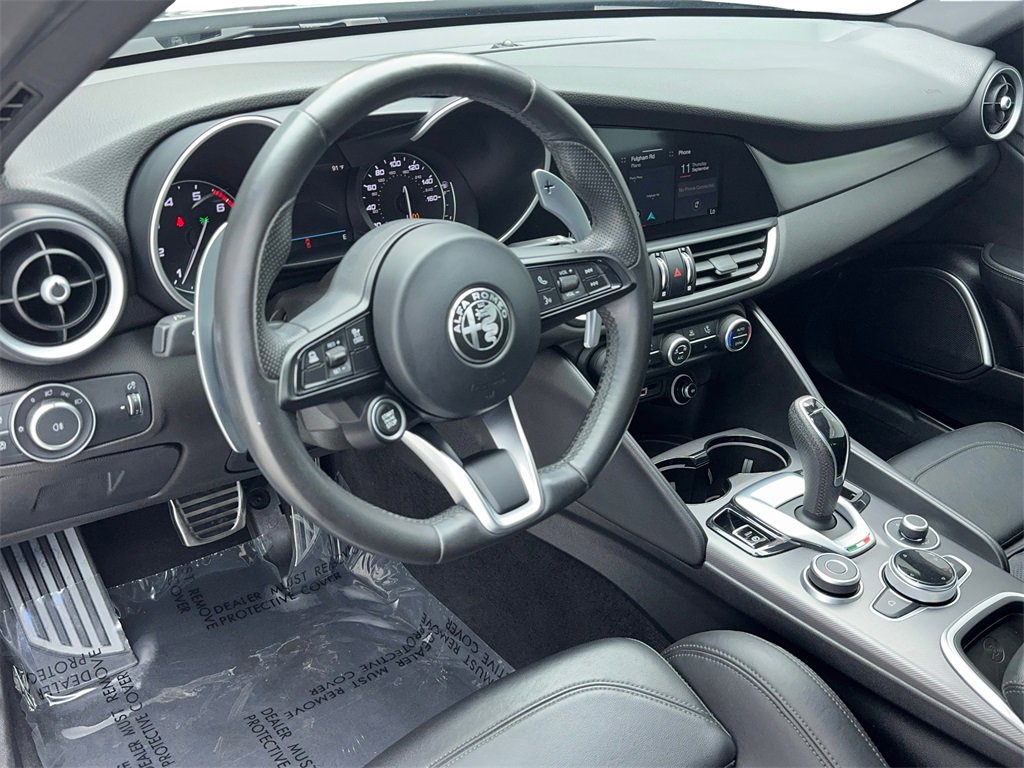 Used 2022 Alfa Romeo Giulia Veloce image 14