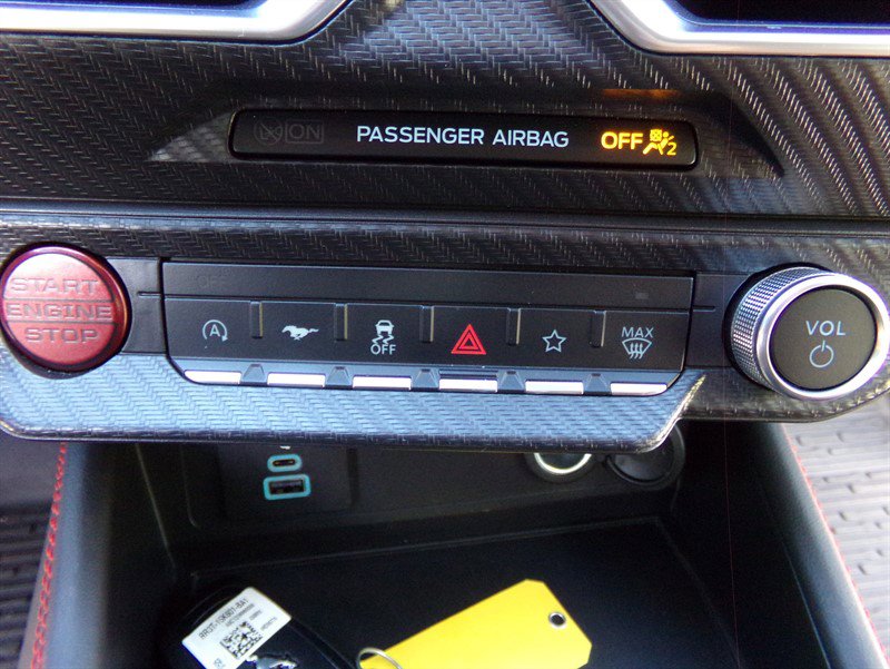 Used 2025 Ford Mustang GT Premium image 32