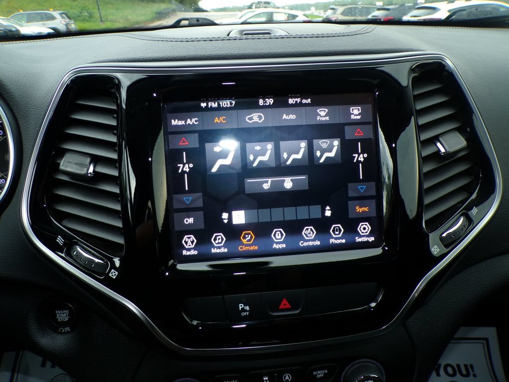 Used 2019 Jeep Cherokee Limited AWD/4WD image 25