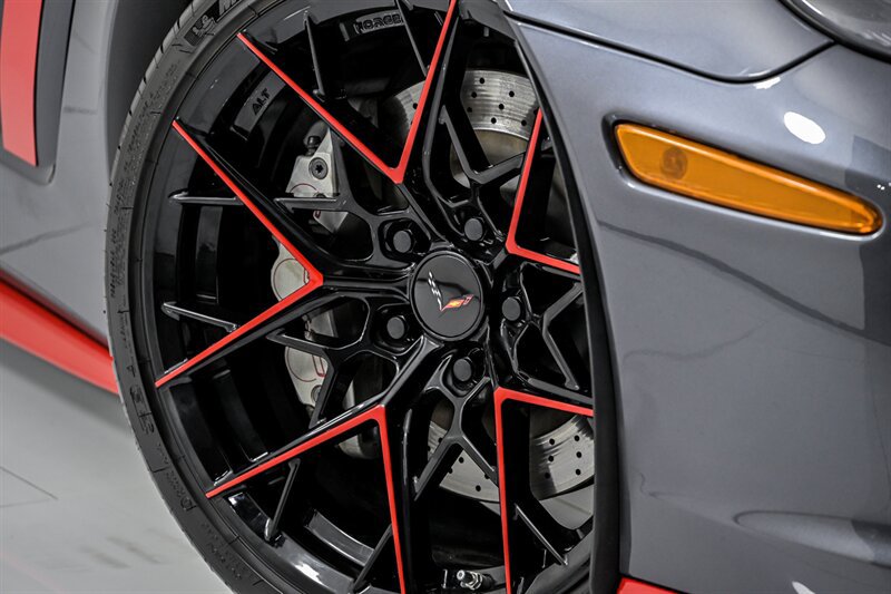 Used 2011 Chevrolet Corvette Grand Sport w/ Preferred Equipment Group RWD image 3
