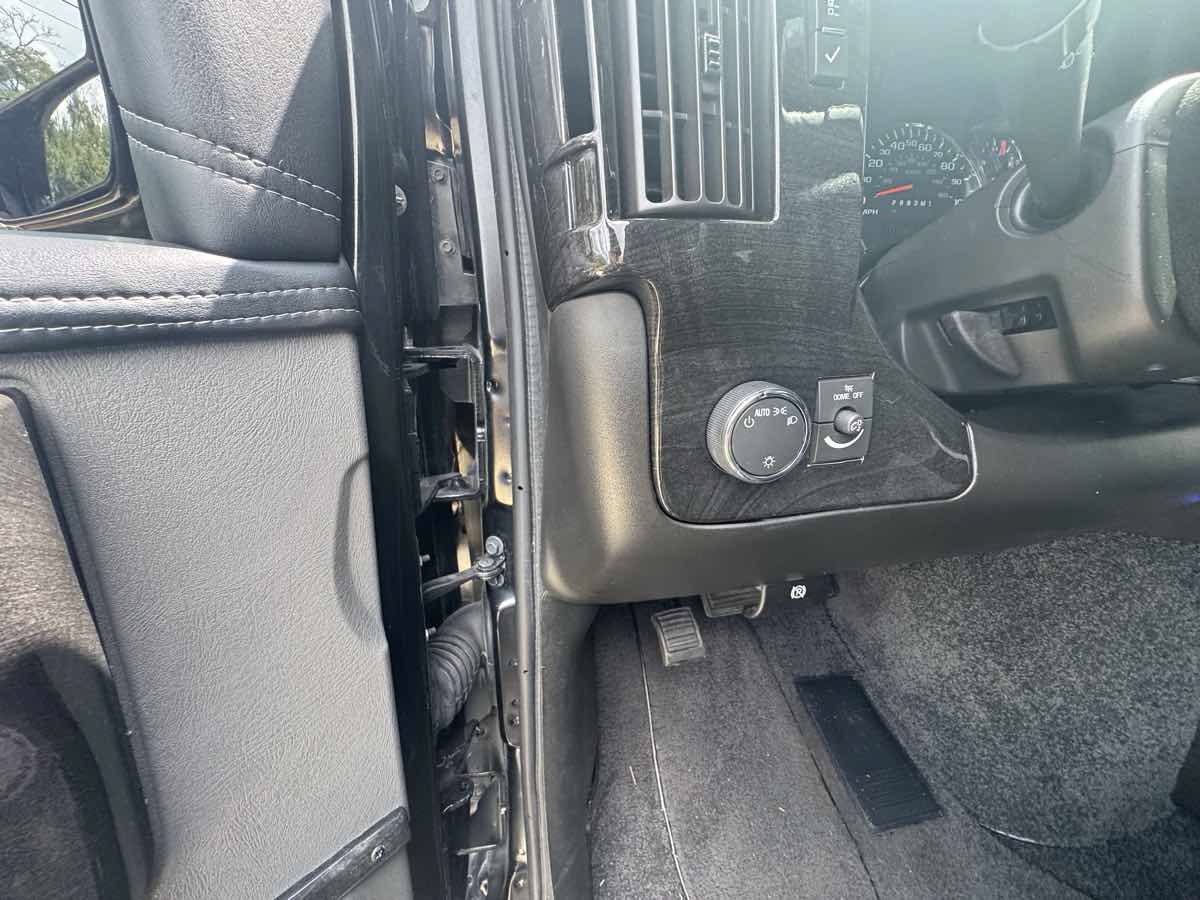 Used 2021 Chevrolet Express 2500 w/ Enhanced Convenience Package RWD image 12
