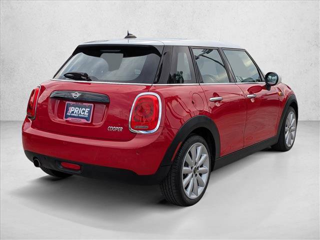 Used 2019 MINI Cooper 4-Door Hardtop image 5