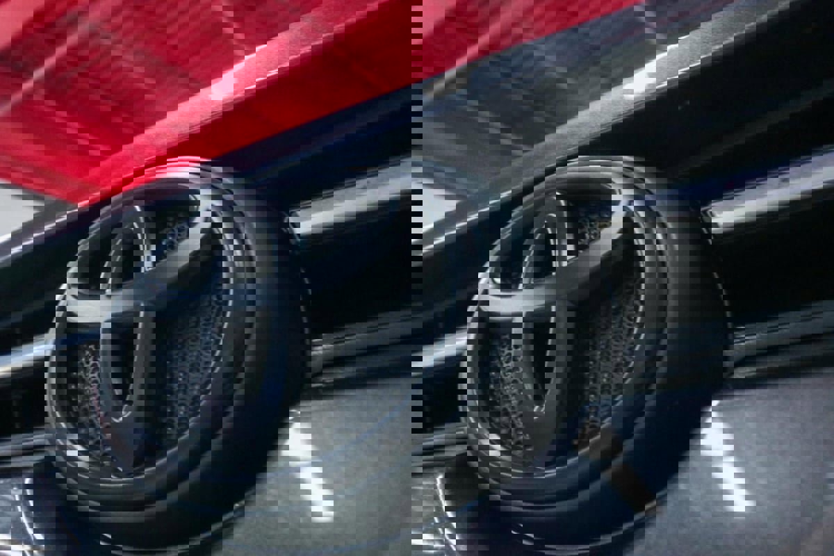 Used 2021 Toyota 4Runner SR5 Premium w/ Moonroof Package image 34