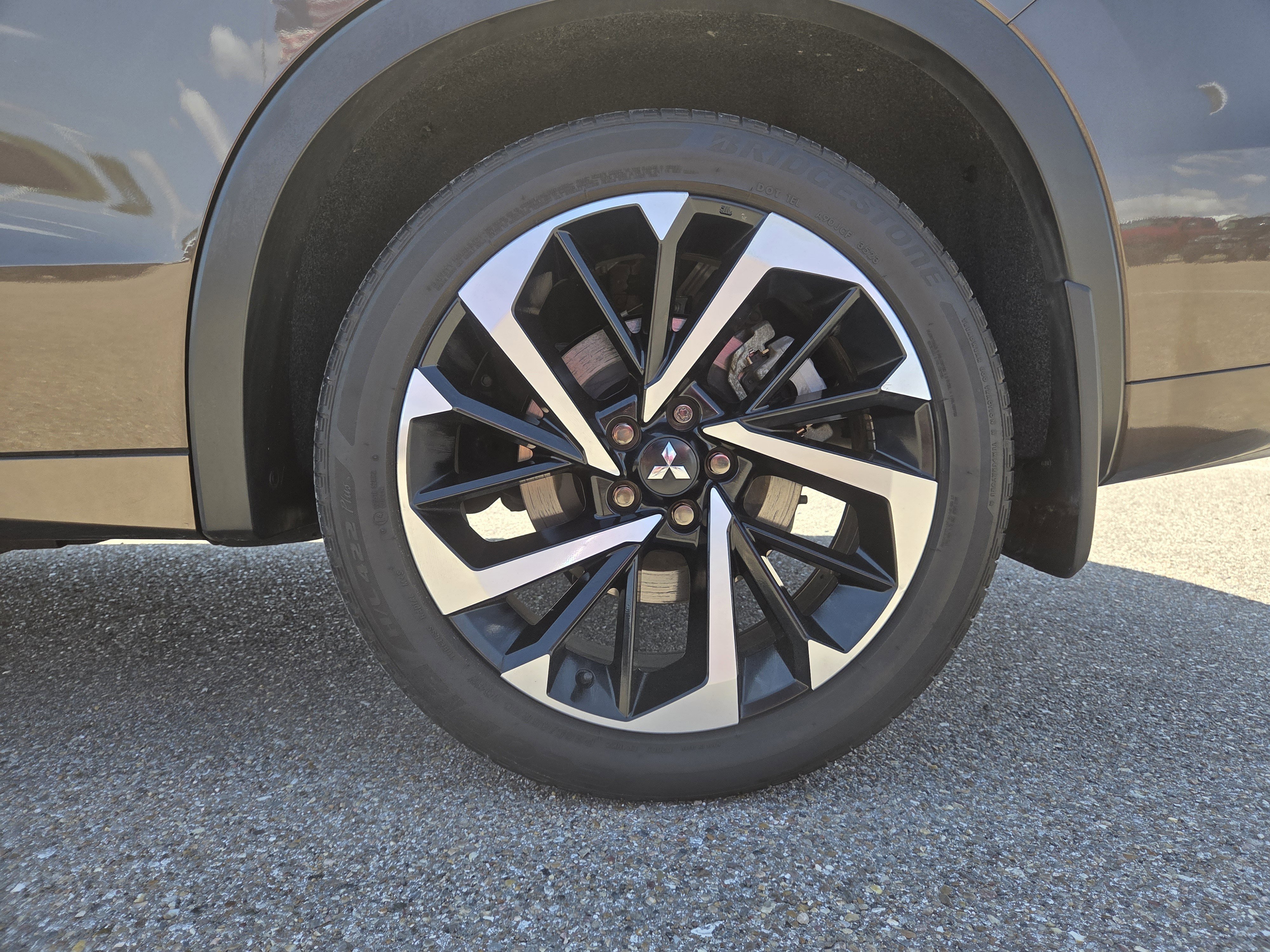 Used 2024 Mitsubishi Outlander SEL Black Edition image 9