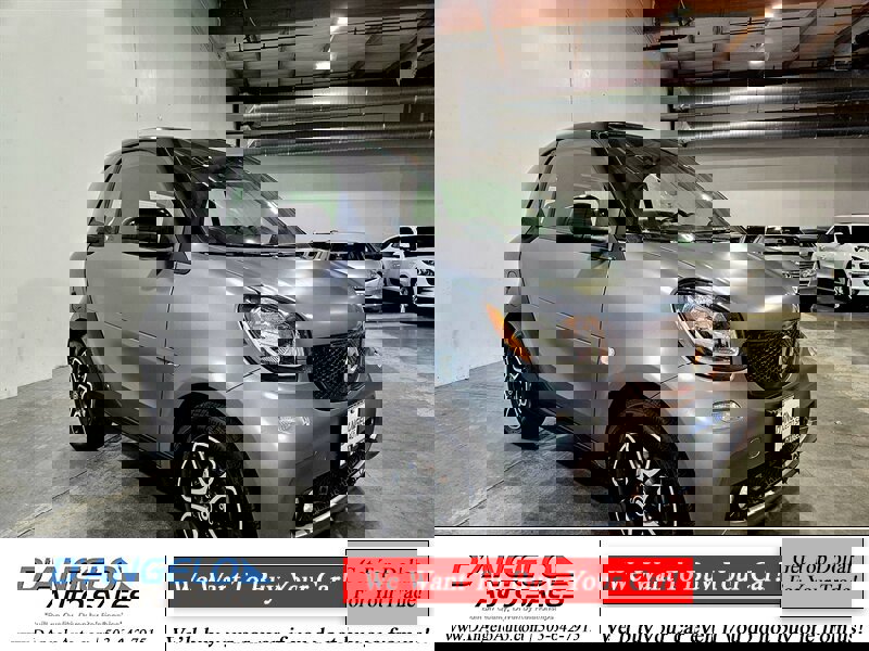 Used 2017 smart fortwo Prime image 10