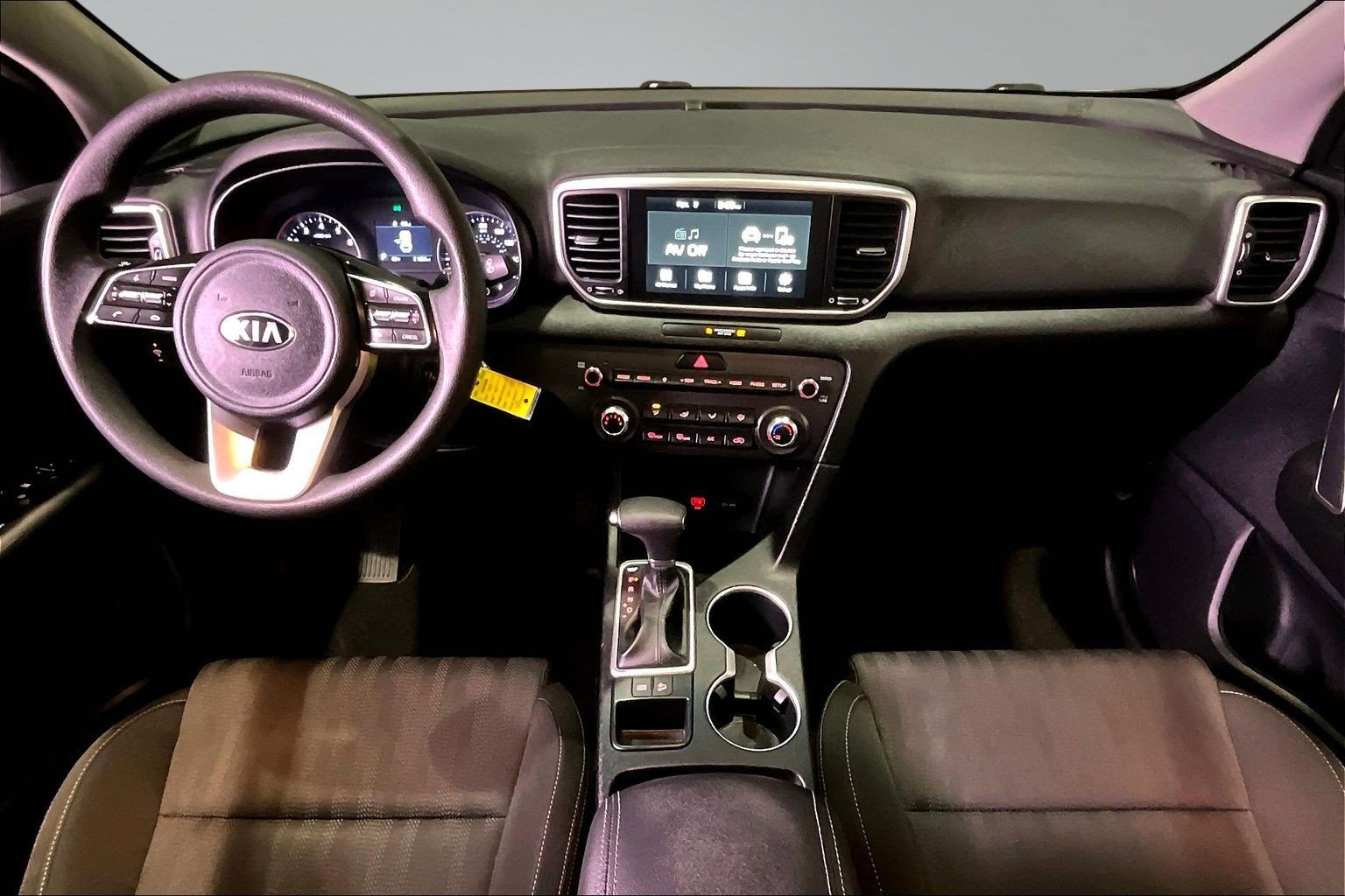 Used 2022 Kia Sportage LX image 7