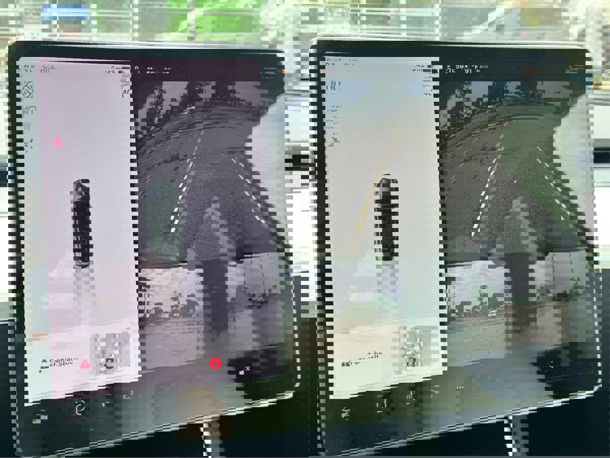 Used 2020 Tesla Model Y Long Range image 38