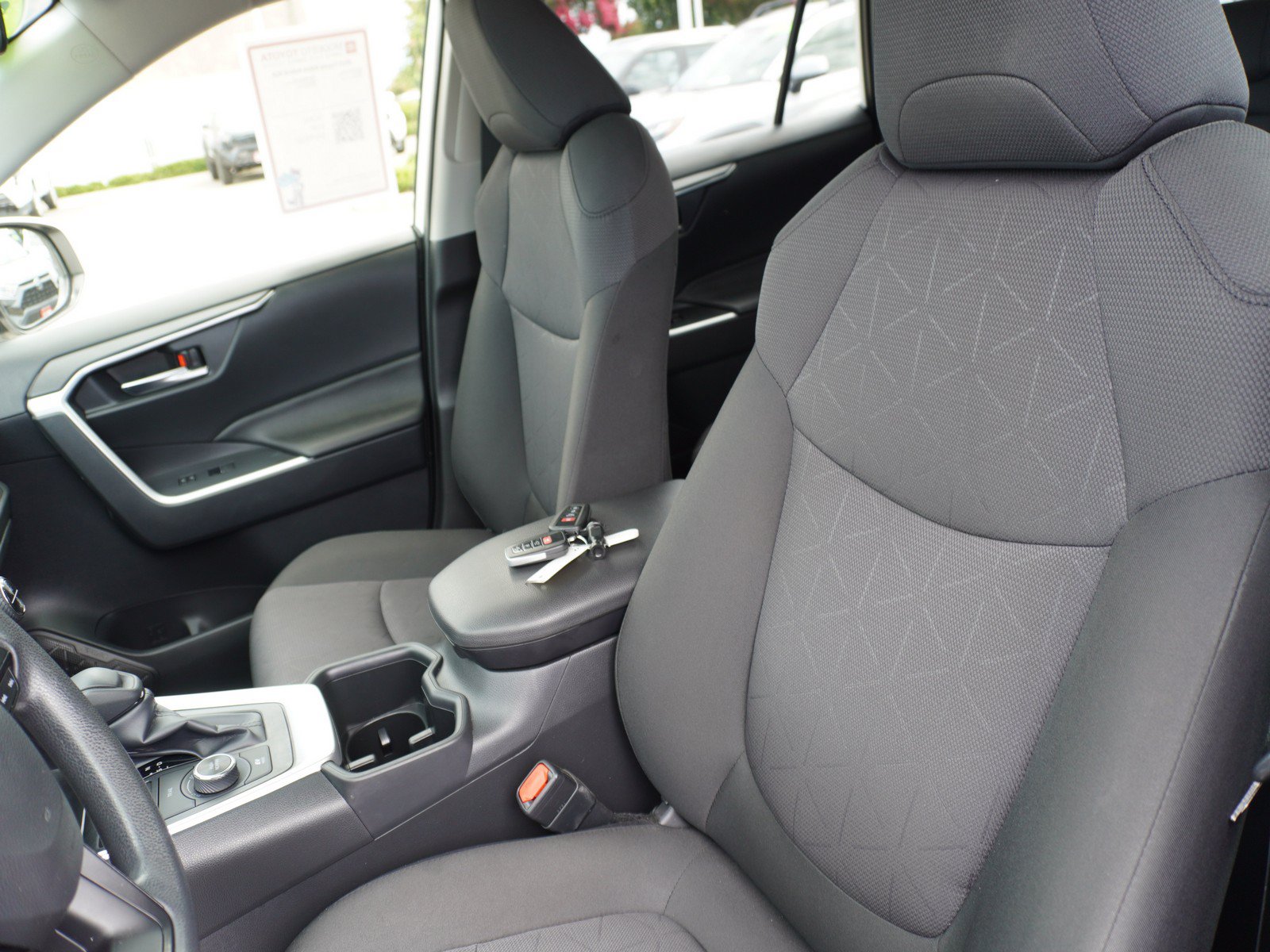 Used 2025 Toyota RAV4 XLE w/ Convenience Package AWD/4WD image 23