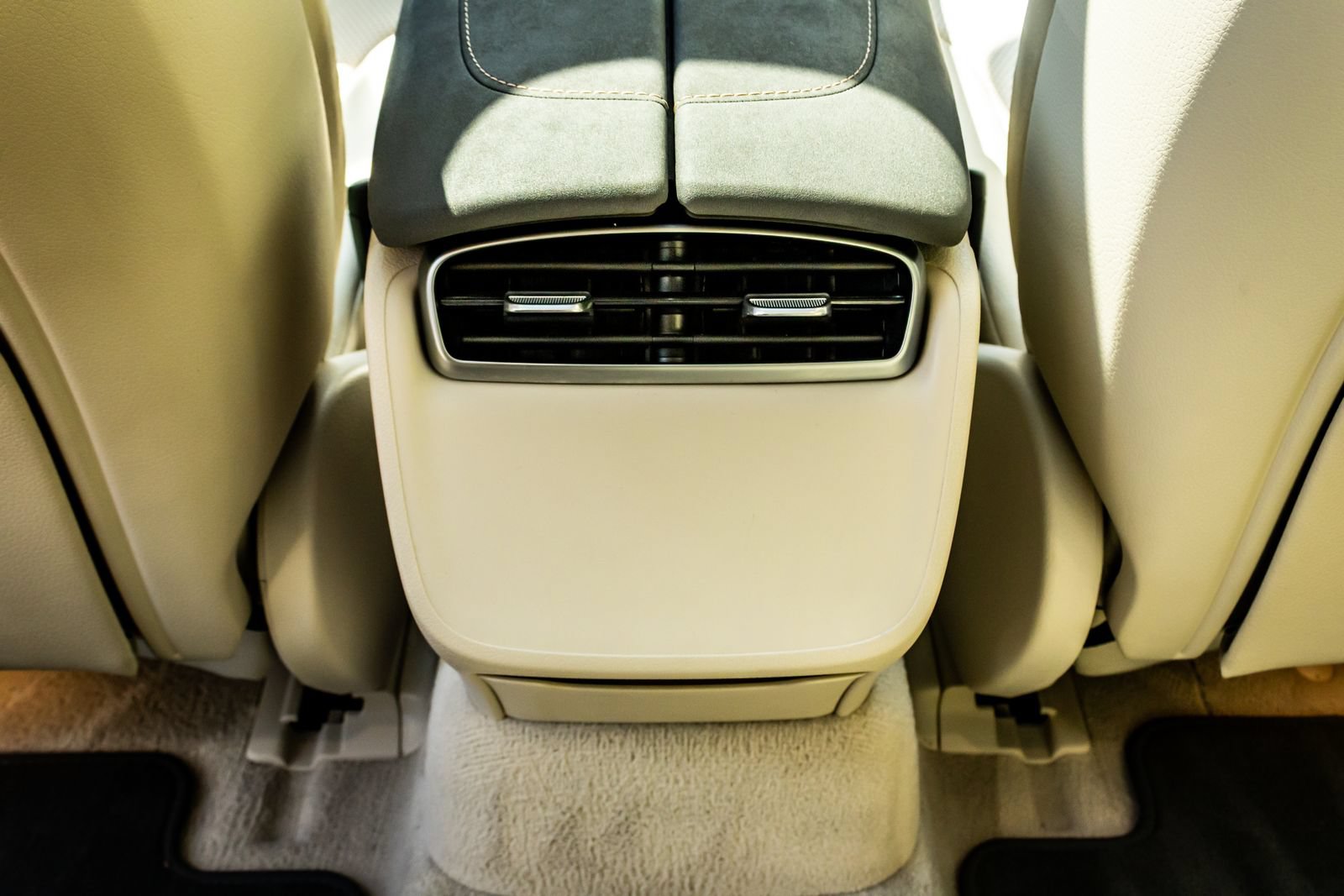 Used 2022 Mercedes-Benz EQS 450+ Sedan image 14