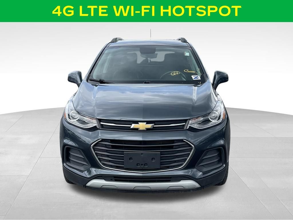 Used 2021 Chevrolet Trax LT w/ LT Convenience Package FWD image 3