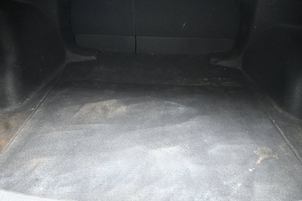 Used 2020 Toyota Corolla LE FWD image 18