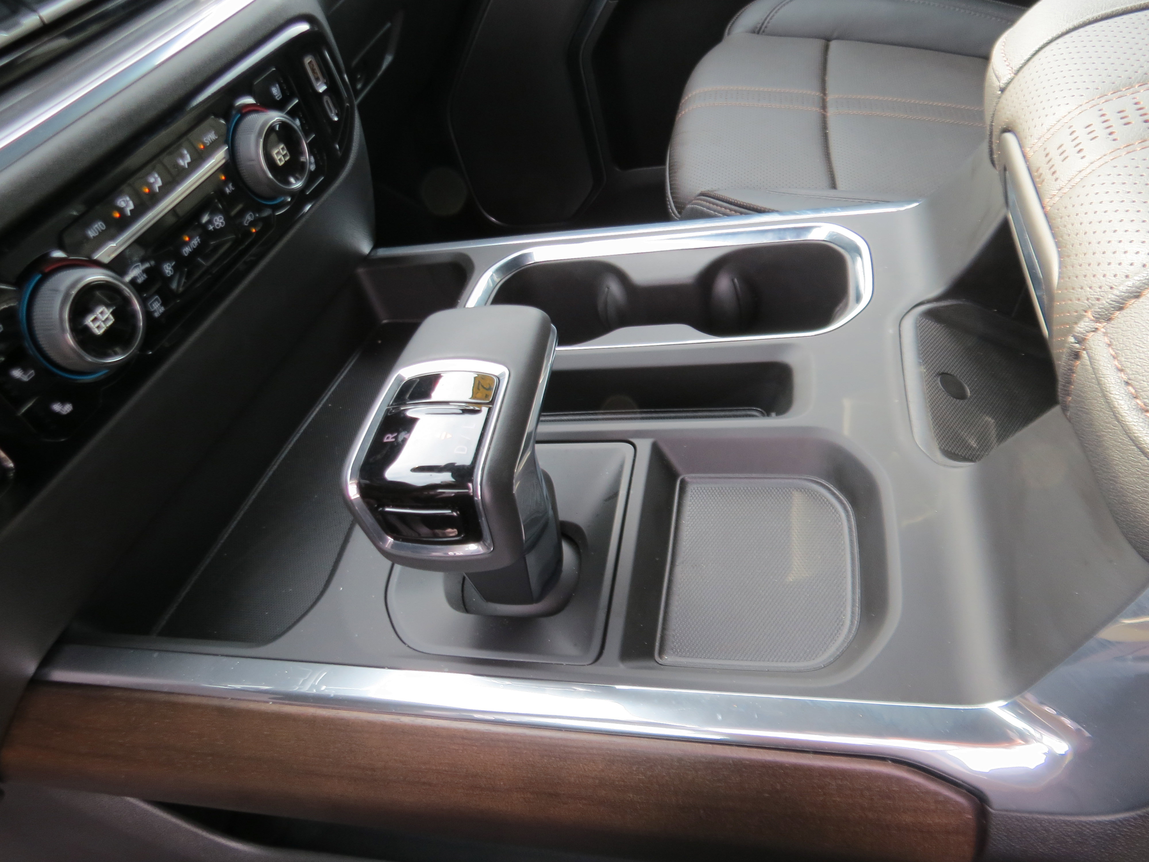 Used 2025 Chevrolet Silverado 1500 High Country w/ Midnight Edition AWD/4WD image 27