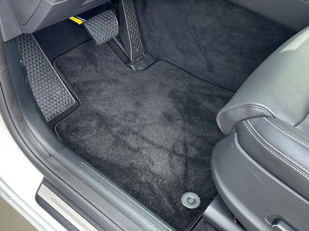 Certified 2026 Genesis GV70 2.5T image 13