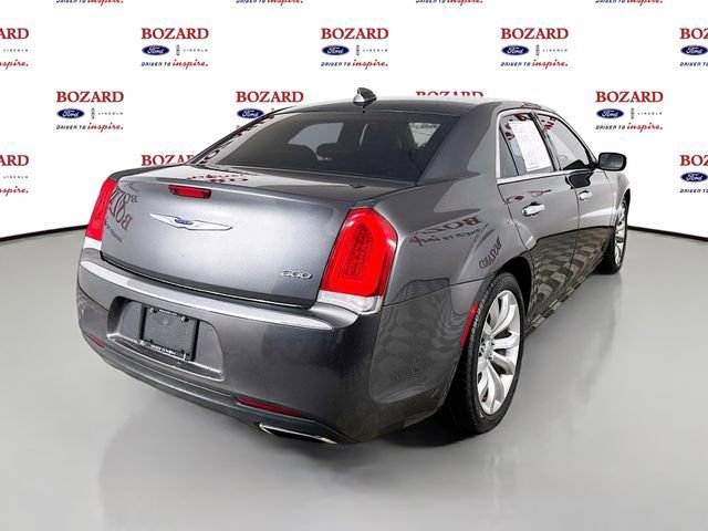 Used 2019 Chrysler 300 Limited image 8