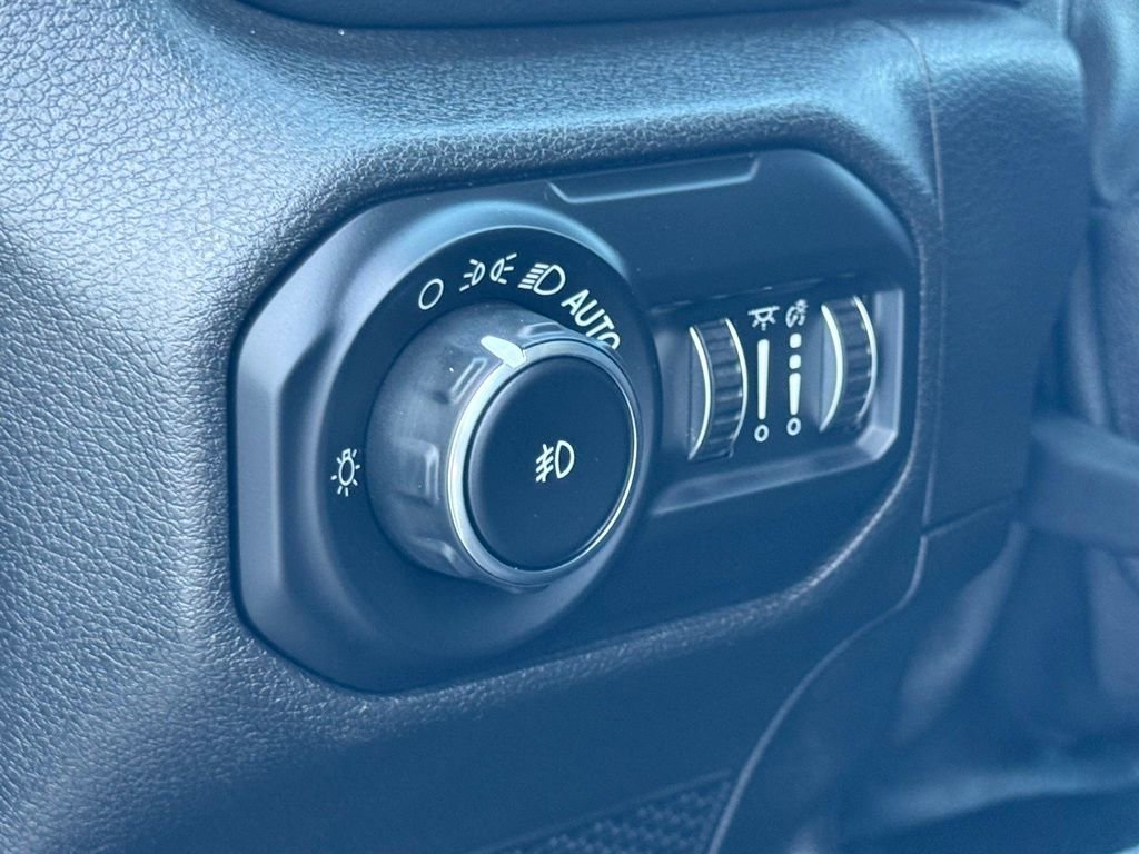Used 2019 Jeep Wrangler Unlimited Sahara w/ Quick Order Package 24M Moab AWD/4WD image 73