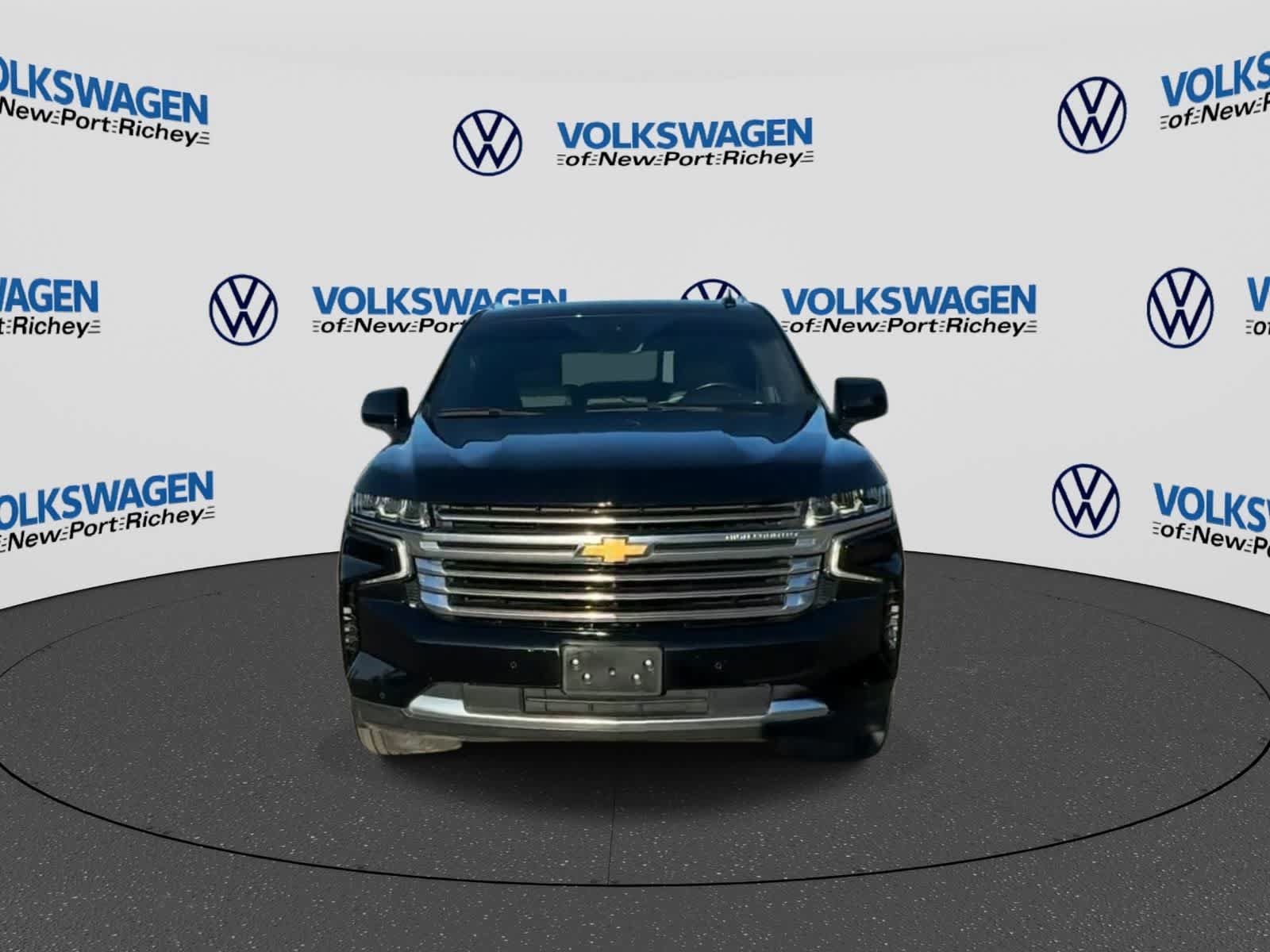 Used 2024 Chevrolet Tahoe High Country w/ Advanced Technology Package AWD/4WD image 3
