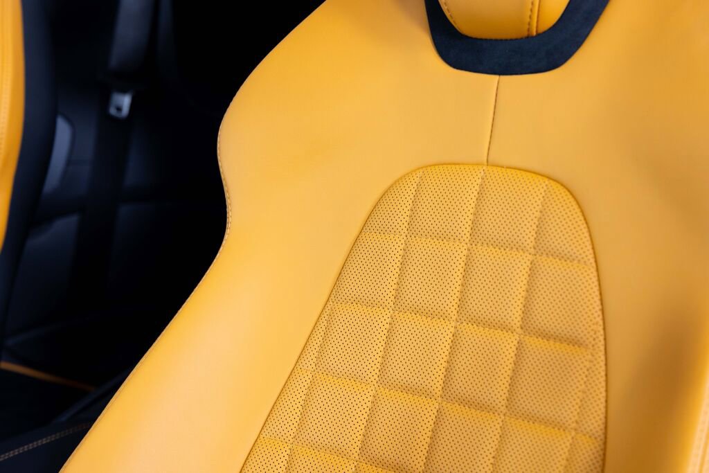Certified 2025 Ferrari Roma Spider image 37