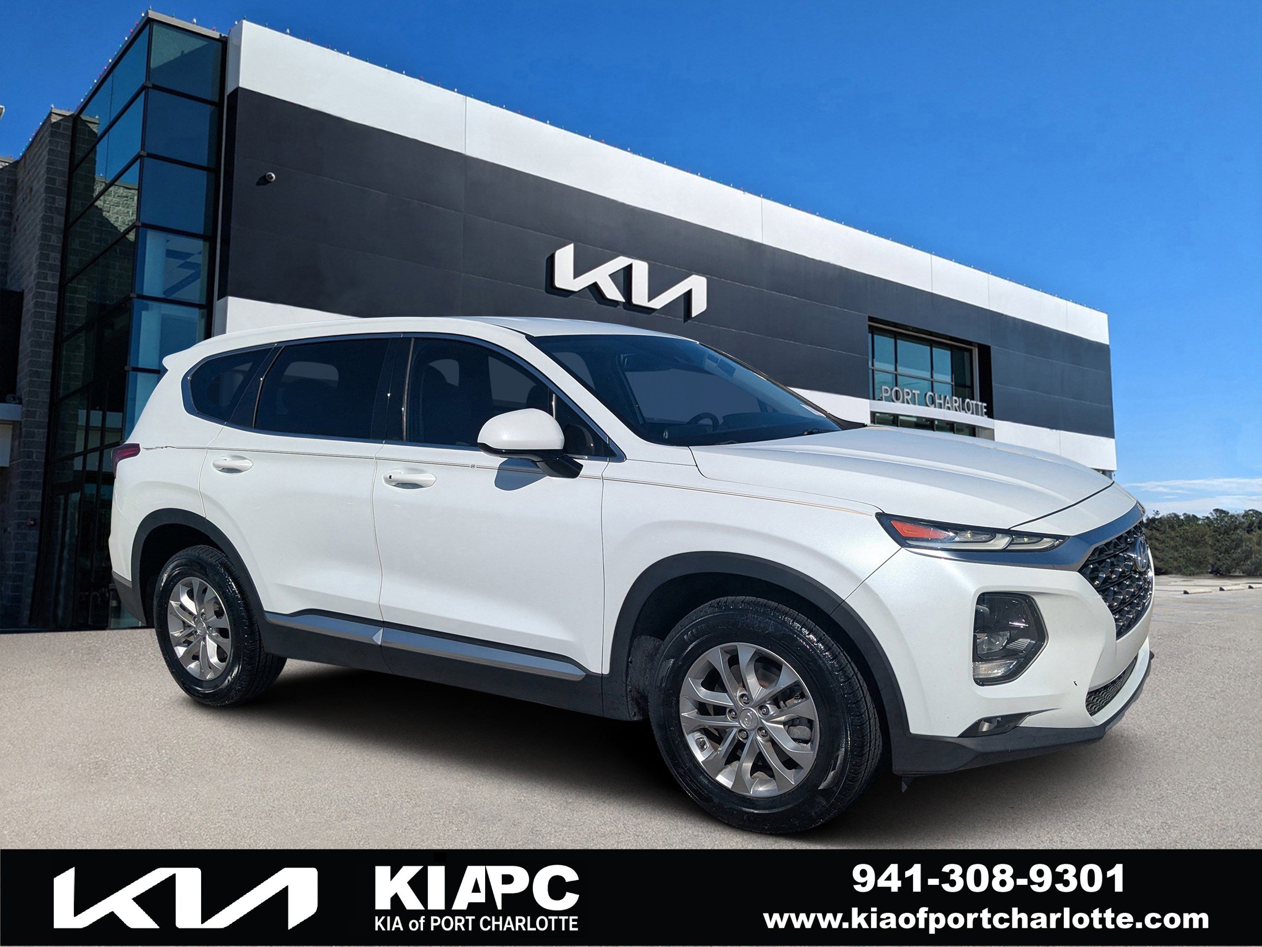 Used 2019 Hyundai Santa Fe SEL FWD image 1