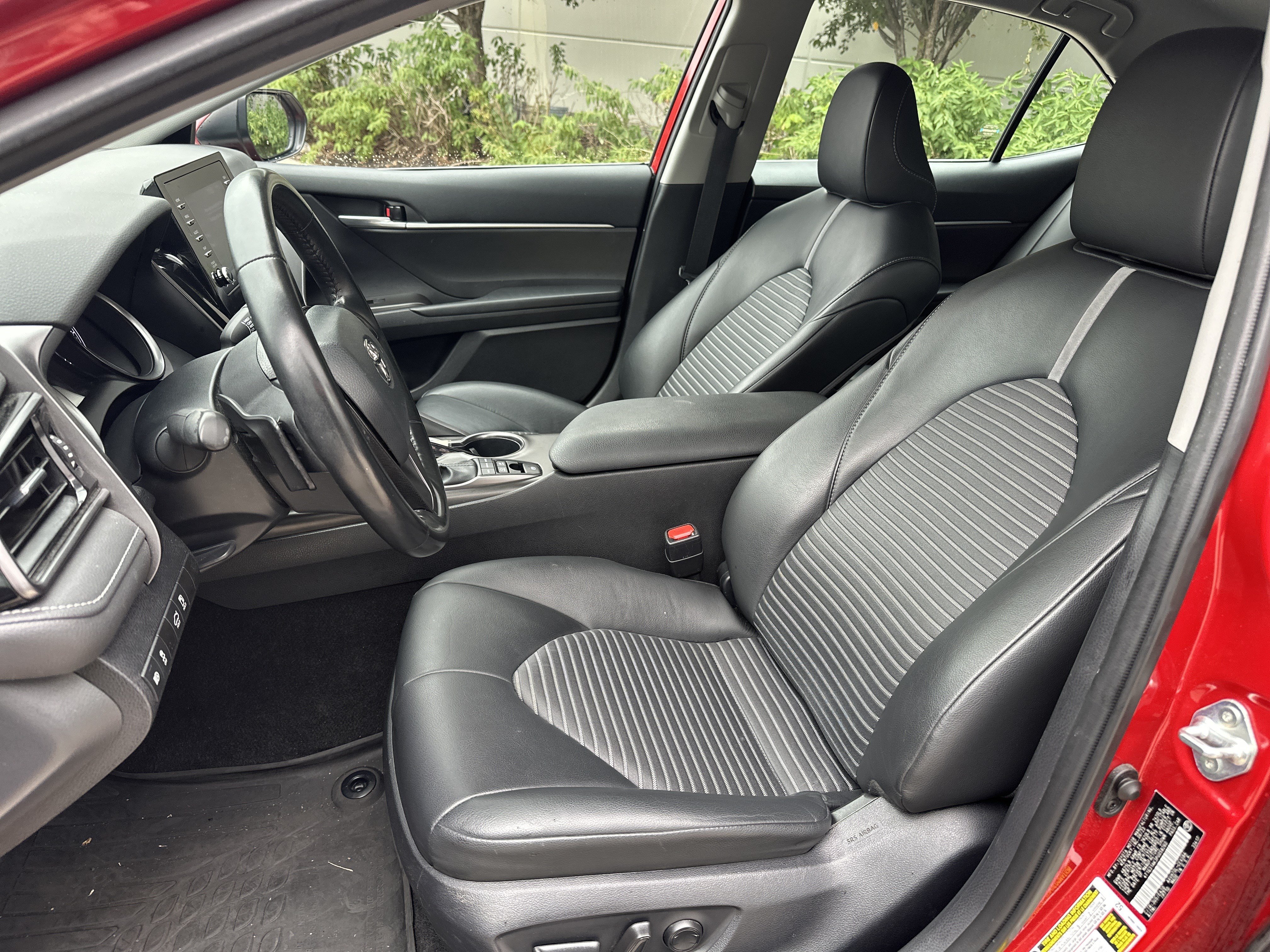 Used 2023 Toyota Camry SE w/ Protection Package (Q2) (TMS) FWD image 15