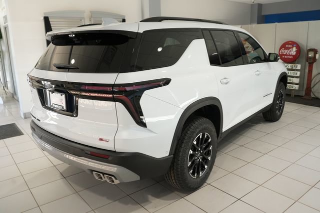 New 2026 Chevrolet Traverse Z71 w/ Enhanced Driving Package AWD/4WD image 7