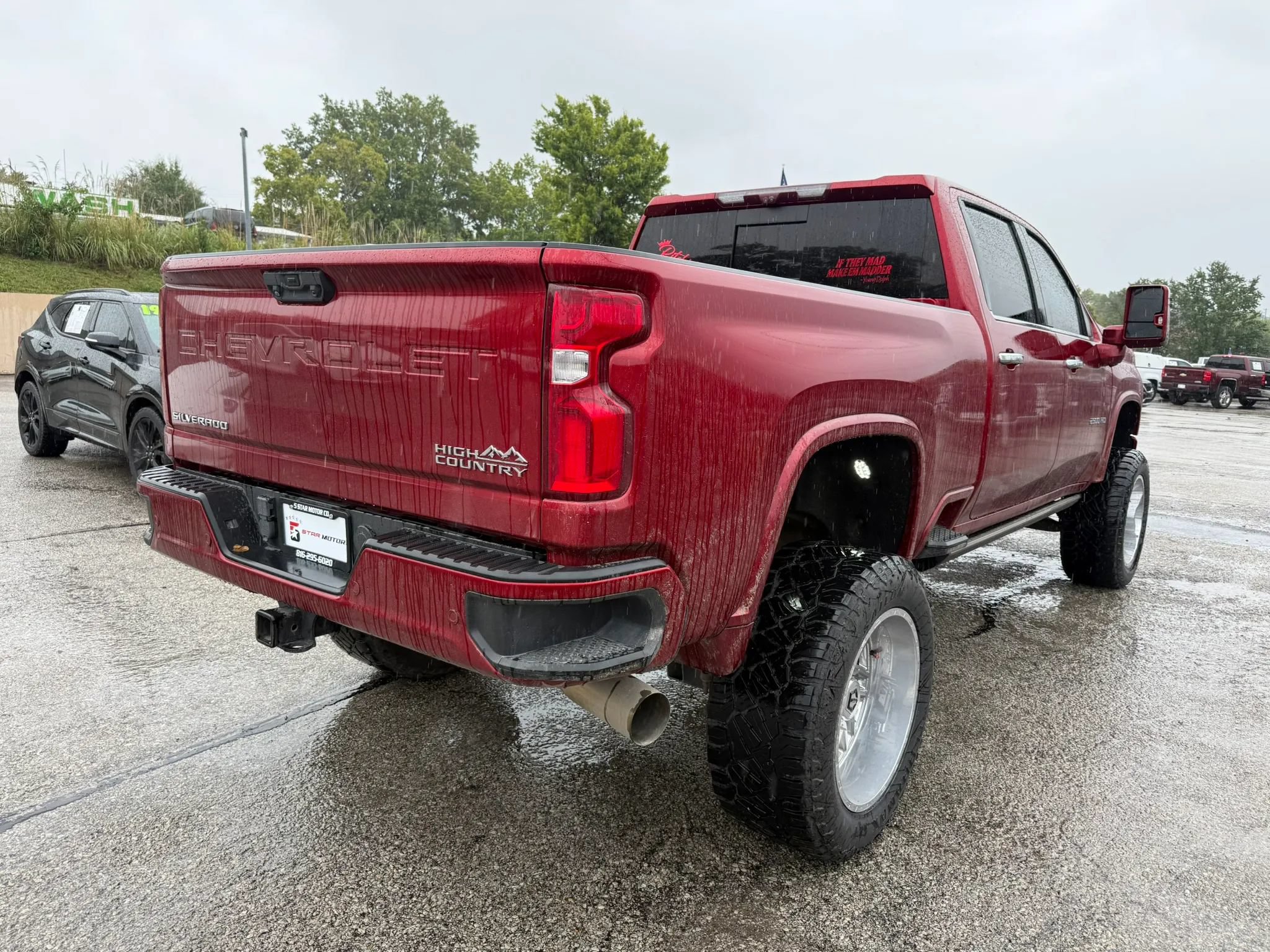 Used 2021 Chevrolet Silverado 2500 High Country w/ Z71 Off-Road Package AWD/4WD image 2