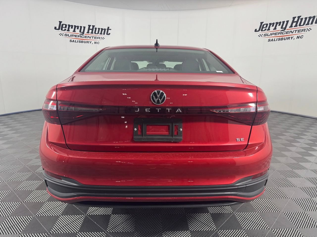 Used 2026 Volkswagen Jetta SE FWD image 8