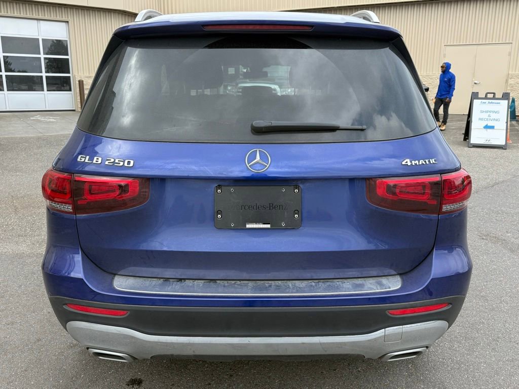 Used 2020 Mercedes-Benz GLB 250 4MATIC image 3